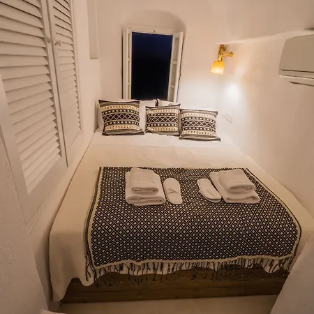 Canvas * Oia (Santorini)
